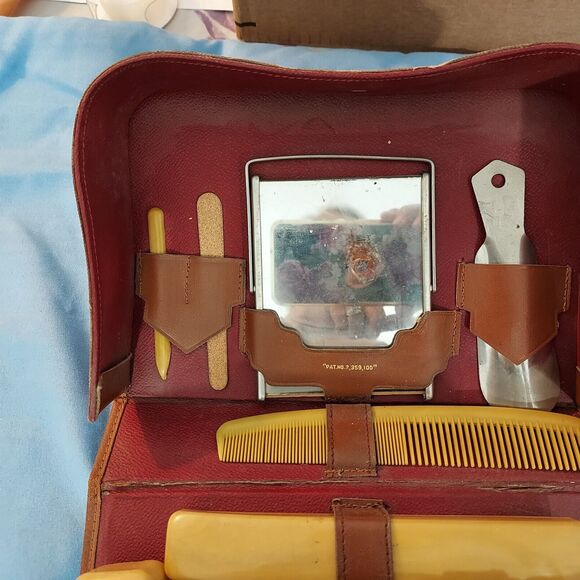 1950s Men’s Vintage Embossed Western Leather Vanity Kit Grooming Travel Case - Picture 6 of 13
